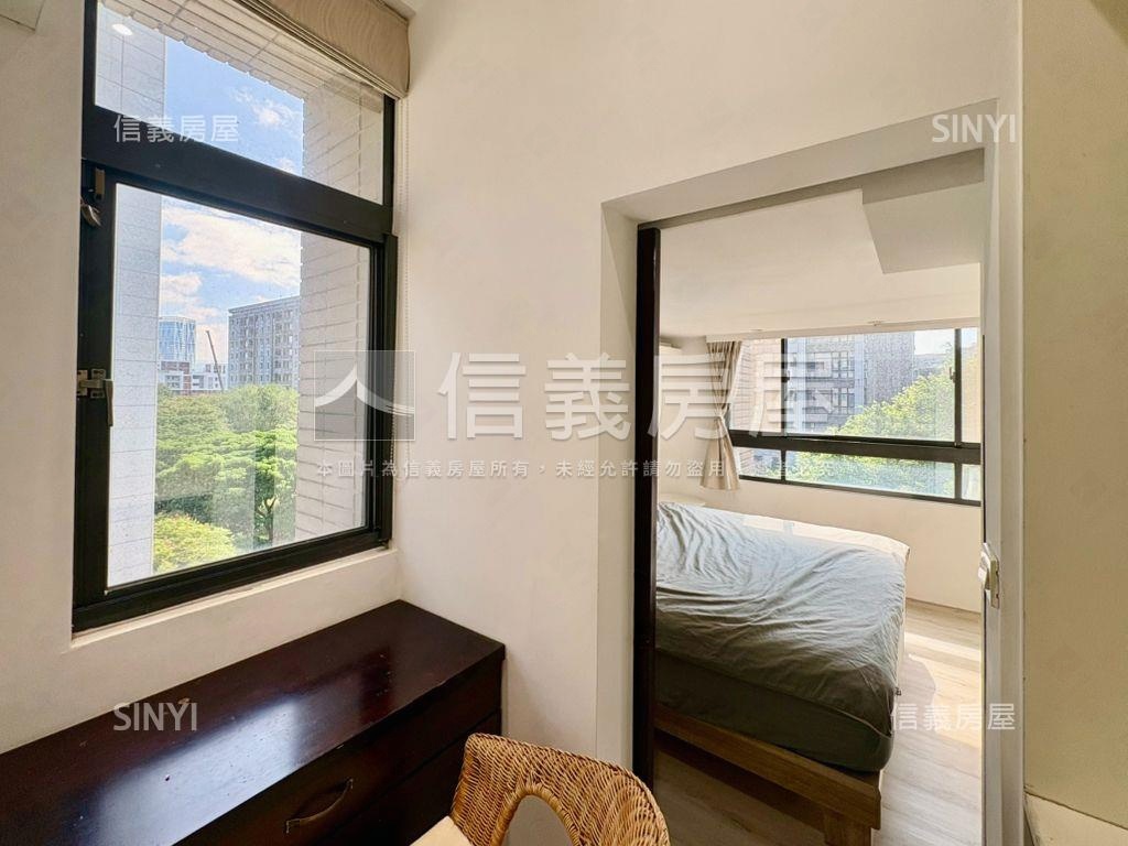 重劃正面公園邊間電梯兩房房屋室內格局與周邊環境