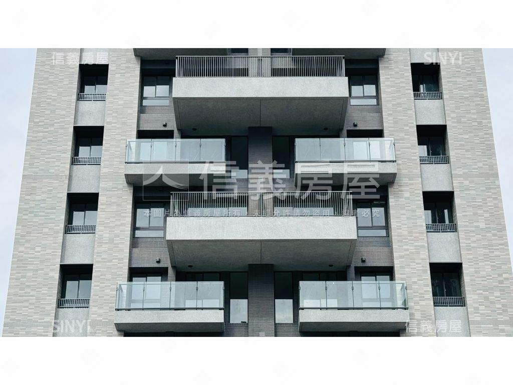 １４期大塊藏硯１２Ｂ雙車房屋室內格局與周邊環境