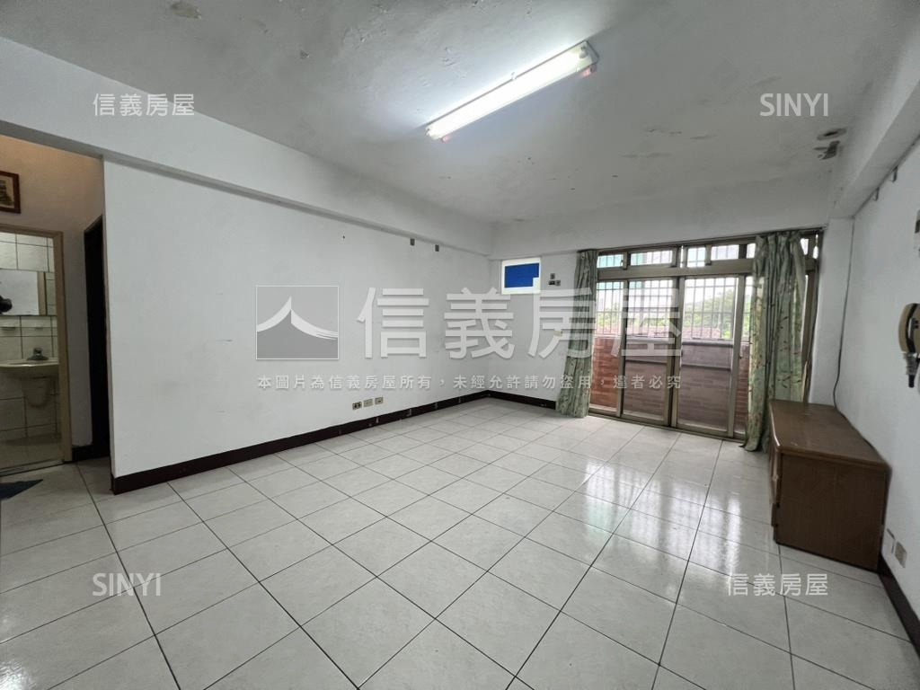 中豐路方正三房房屋室內格局與周邊環境