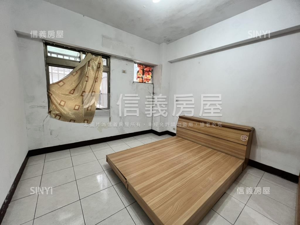 中豐路方正三房房屋室內格局與周邊環境
