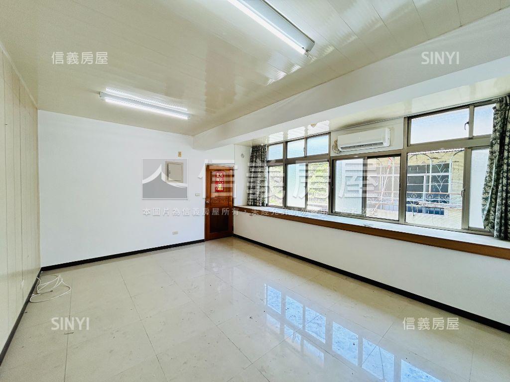 一層一戶八里四樓公寓房屋室內格局與周邊環境