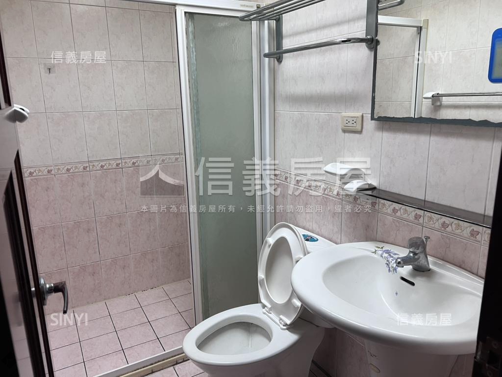 竹城採光三房車位房屋室內格局與周邊環境