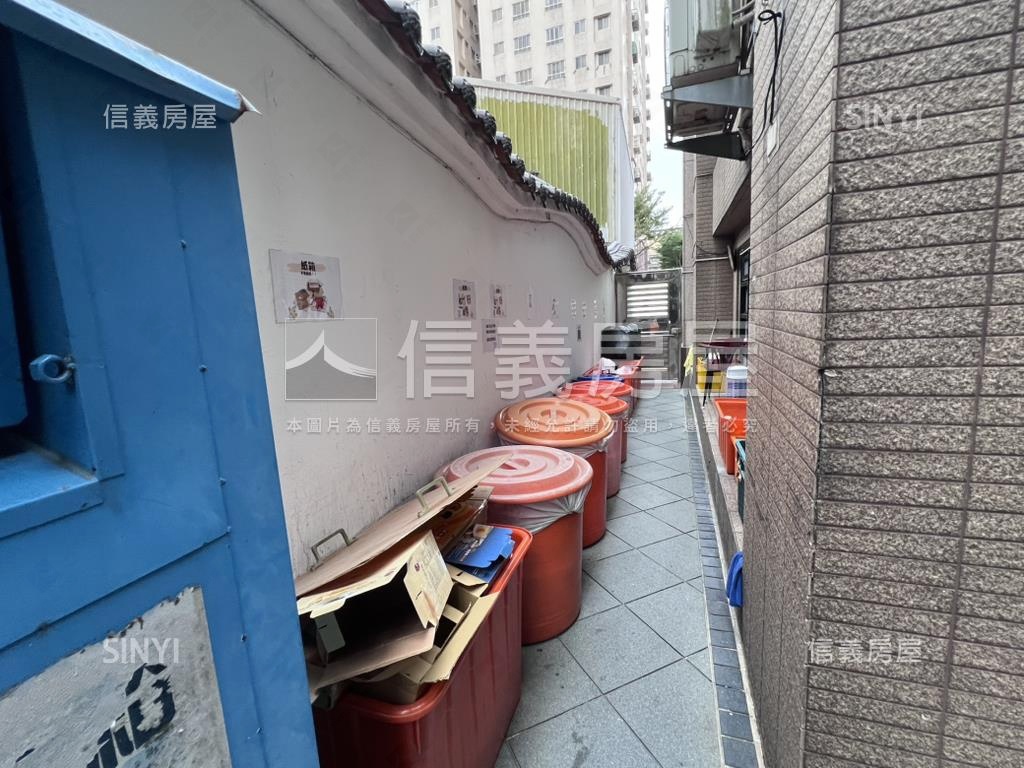 竹城採光三房車位房屋室內格局與周邊環境