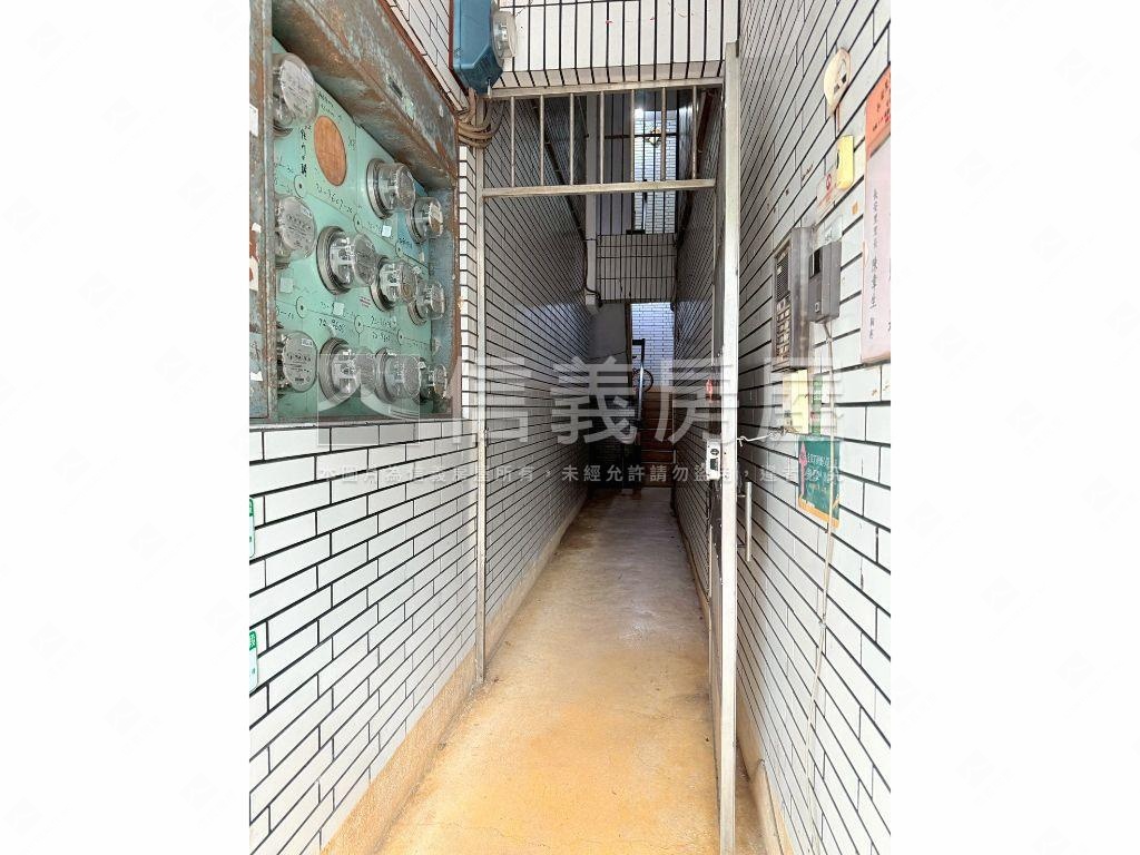 稀有大空間近北投國小店面房屋室內格局與周邊環境