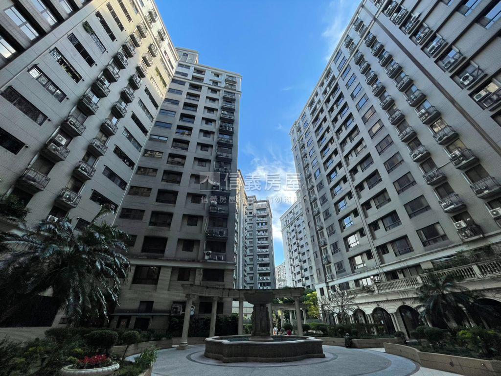 世界公園．庭景四房平車位房屋室內格局與周邊環境