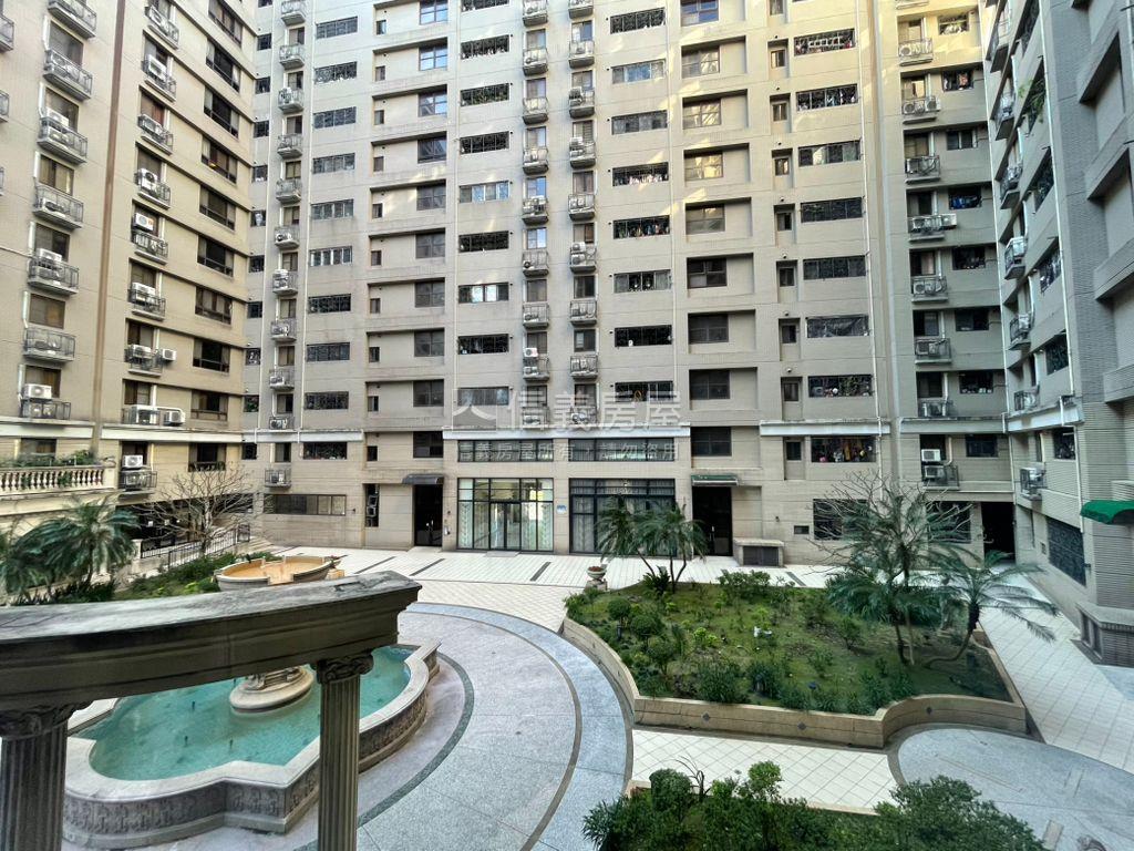 世界公園．庭景四房平車位房屋室內格局與周邊環境