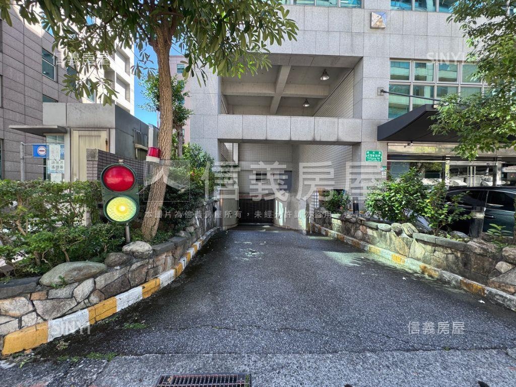 內科智慧大樓房屋室內格局與周邊環境