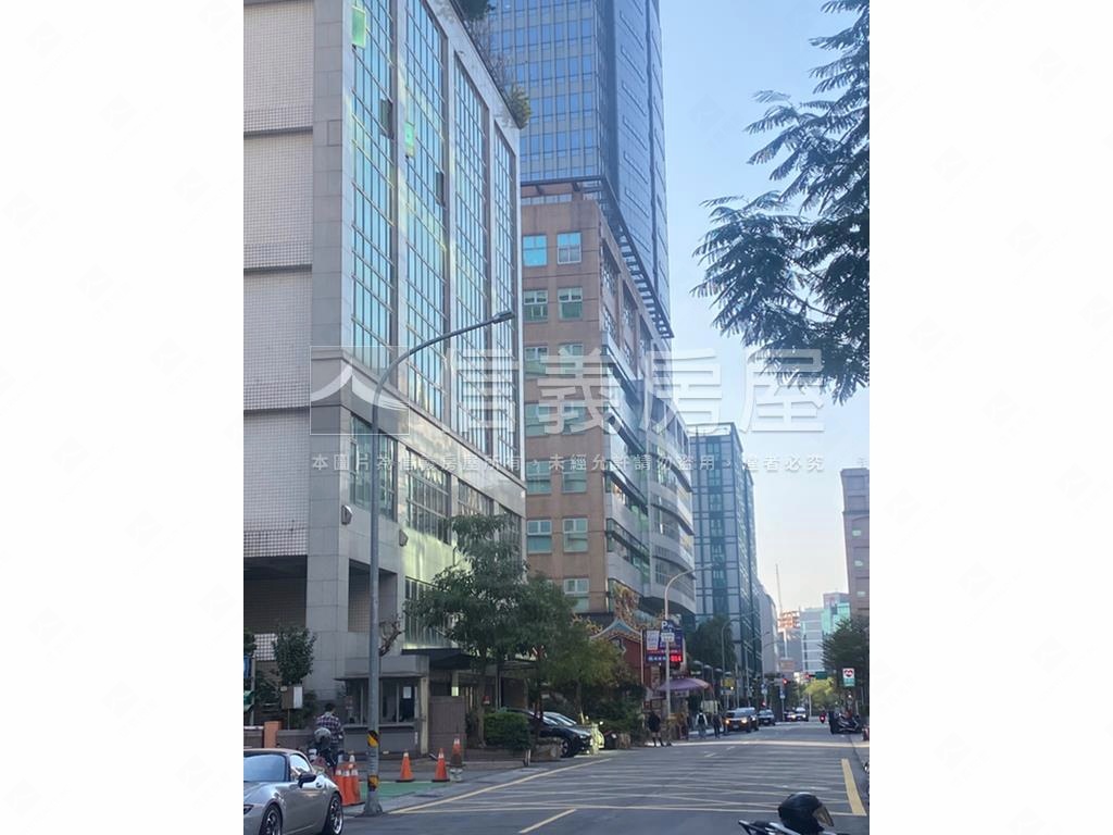 內科智慧大樓房屋室內格局與周邊環境