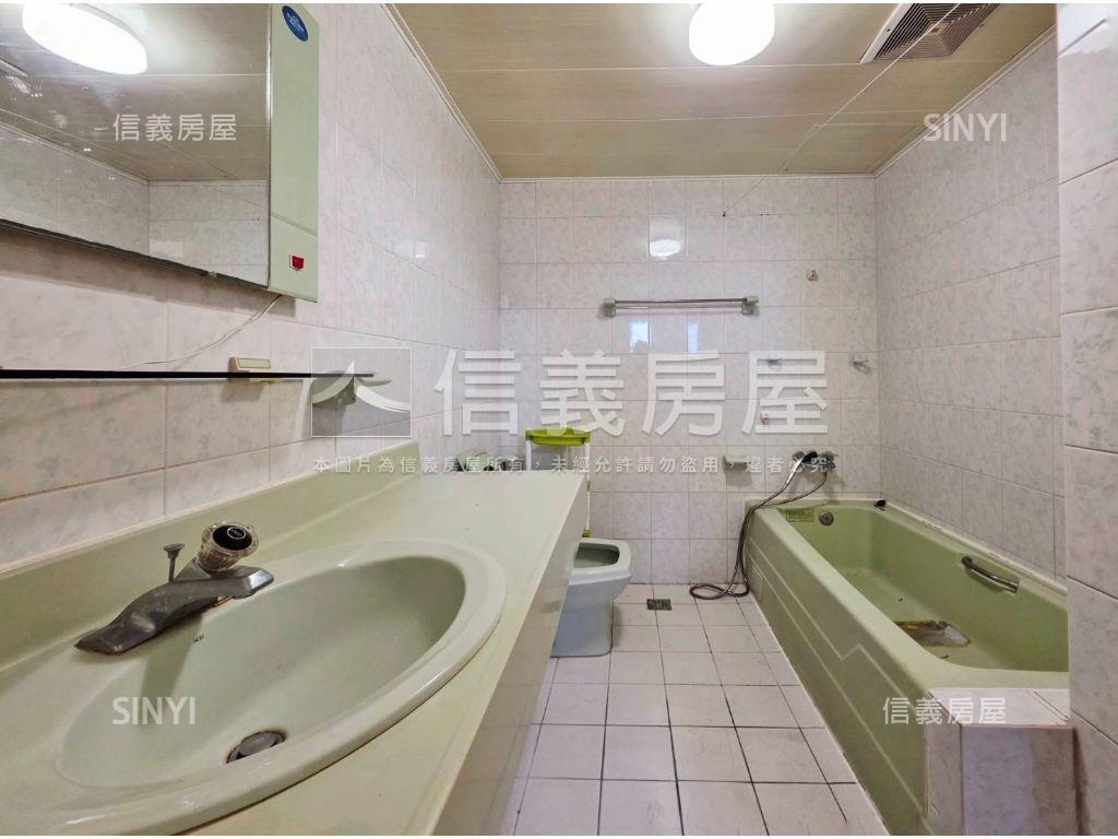 華清次頂朝西南大四房房屋室內格局與周邊環境