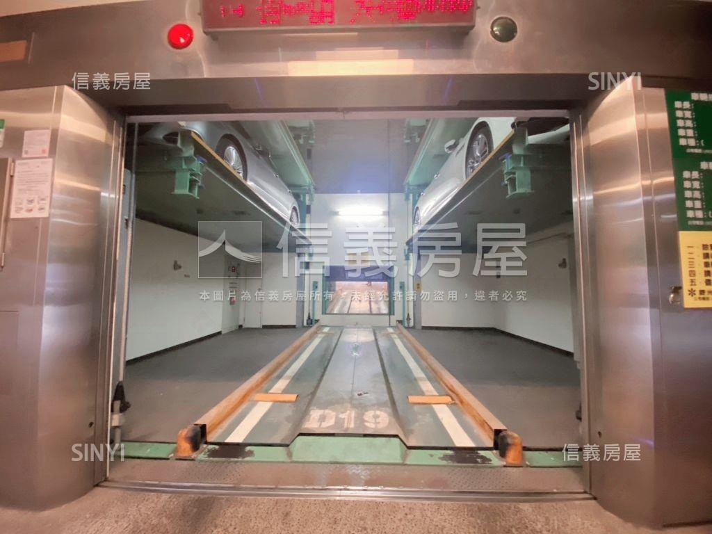 ☆松江南京☆好停轎車位房屋室內格局與周邊環境