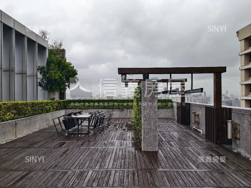 亞昕高樓精美四房雙車位房屋室內格局與周邊環境