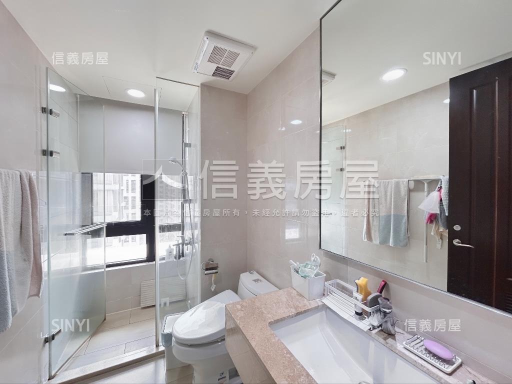 亞昕高樓精美四房雙車位房屋室內格局與周邊環境