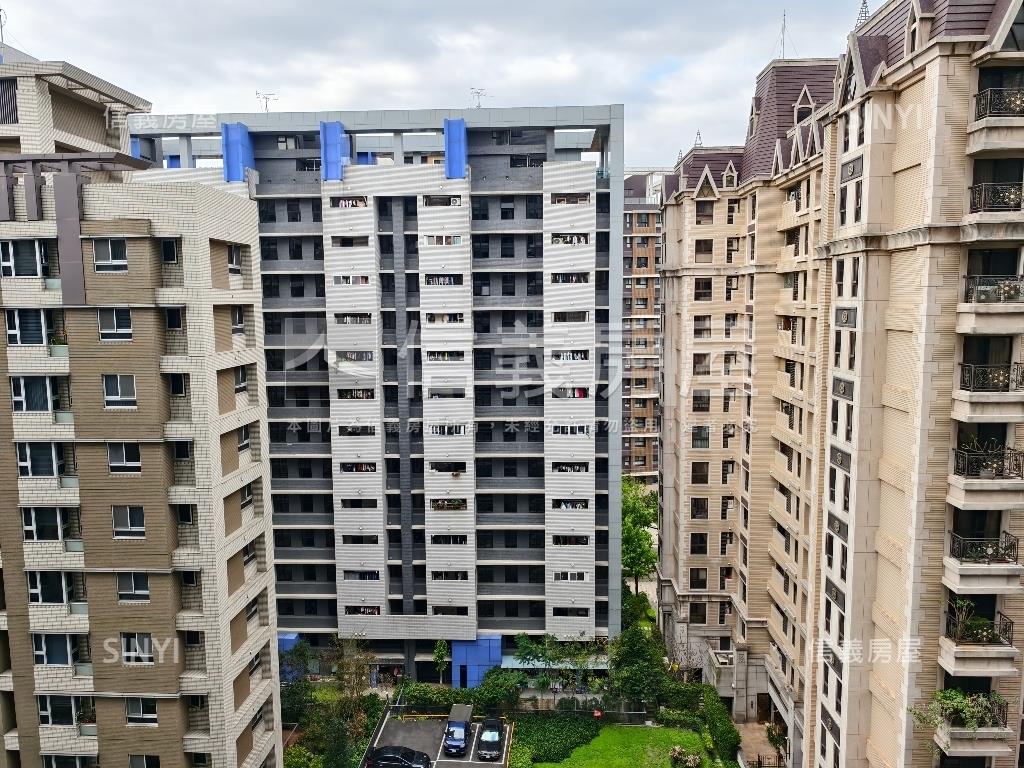 亞昕高樓精美四房雙車位房屋室內格局與周邊環境