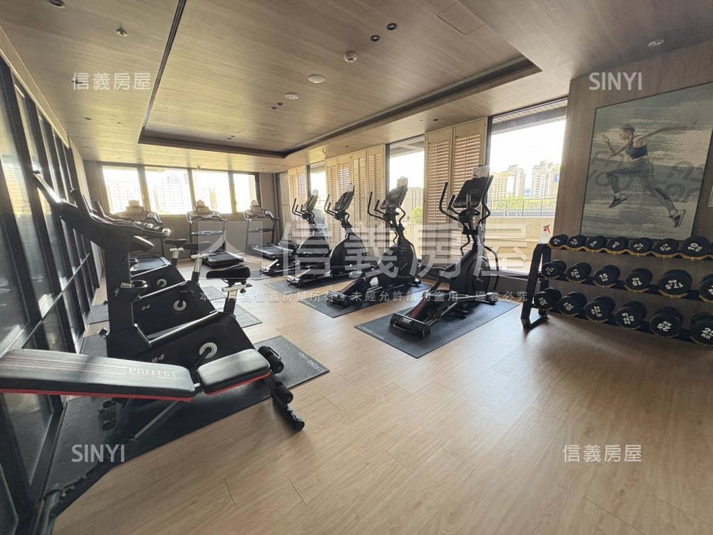 Ａ５三房景觀車位豪邸房屋室內格局與周邊環境