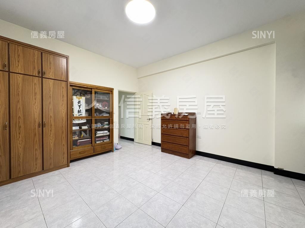 長榮大學✦ＲＣ傳統透天房屋室內格局與周邊環境