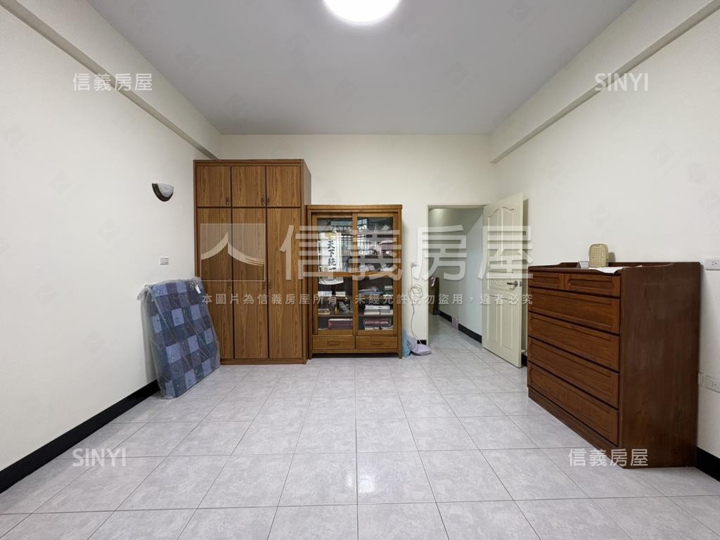 長榮大學✦ＲＣ傳統透天房屋室內格局與周邊環境