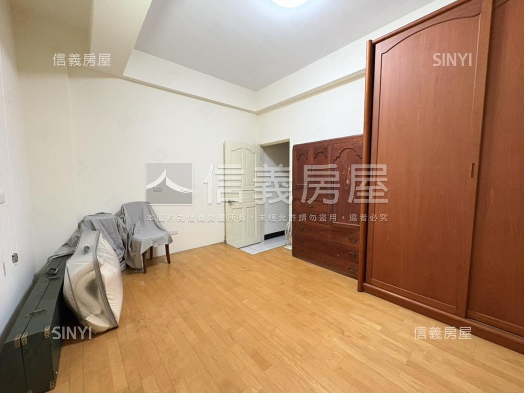 長榮大學✦ＲＣ傳統透天房屋室內格局與周邊環境