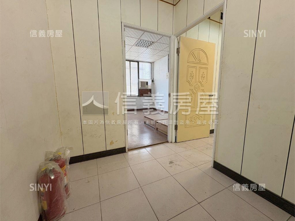 復興正路近火車站店面透天房屋室內格局與周邊環境