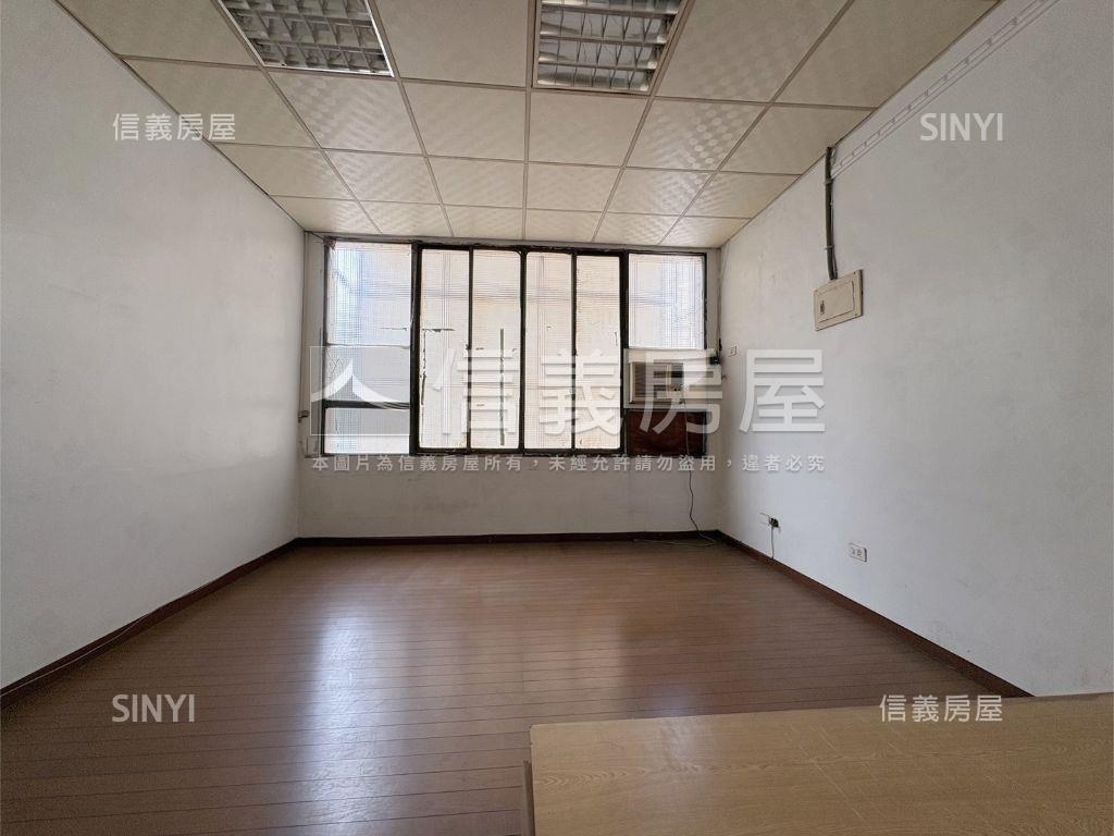 復興正路近火車站店面透天房屋室內格局與周邊環境