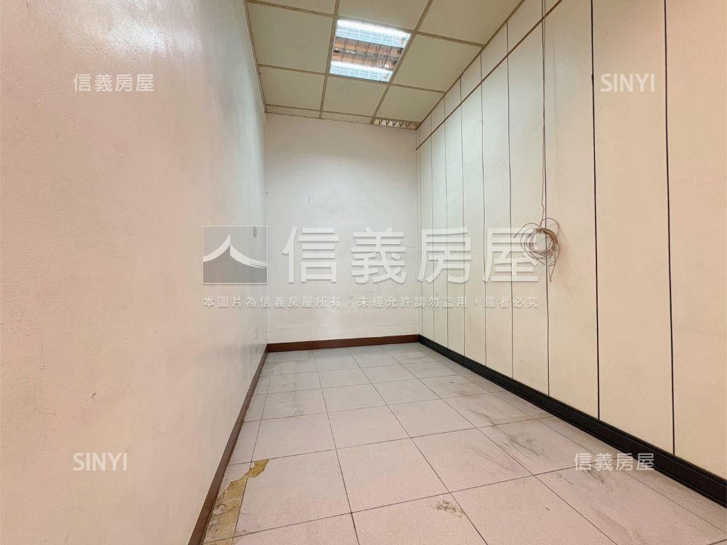 復興正路近火車站店面透天房屋室內格局與周邊環境