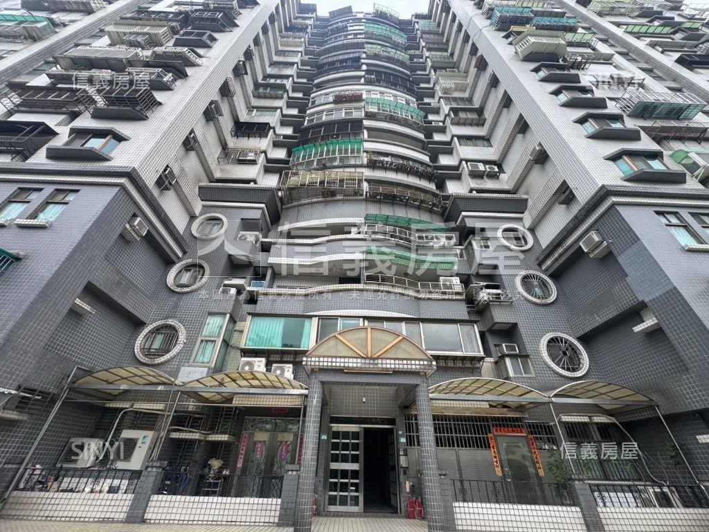 台北大第稀有釋出房屋室內格局與周邊環境