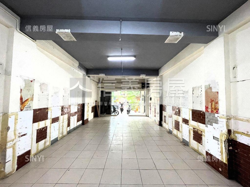 東區正崇學路發財金店面房屋室內格局與周邊環境