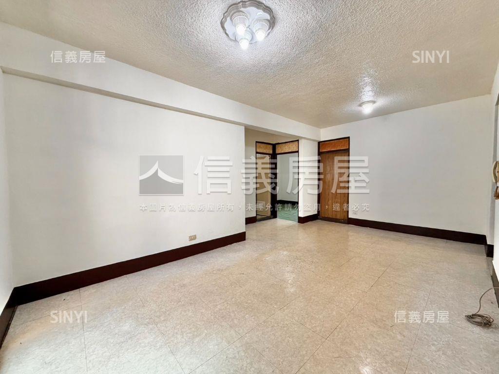 南勢角，低總價公寓房屋室內格局與周邊環境