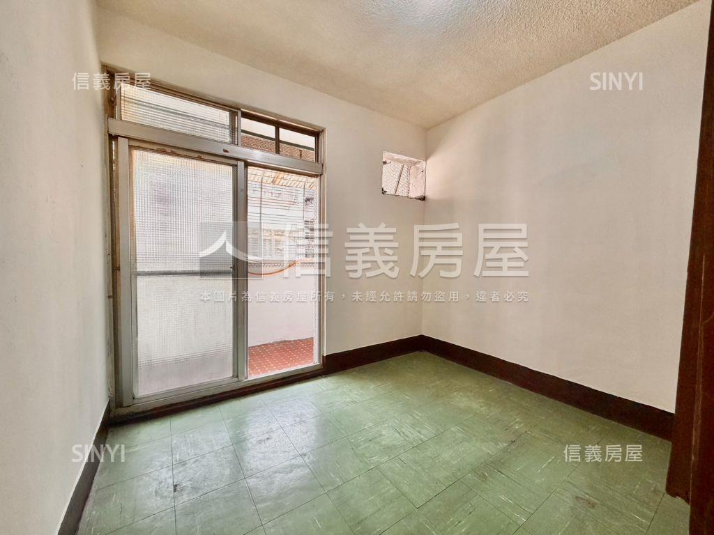 南勢角，低總價公寓房屋室內格局與周邊環境