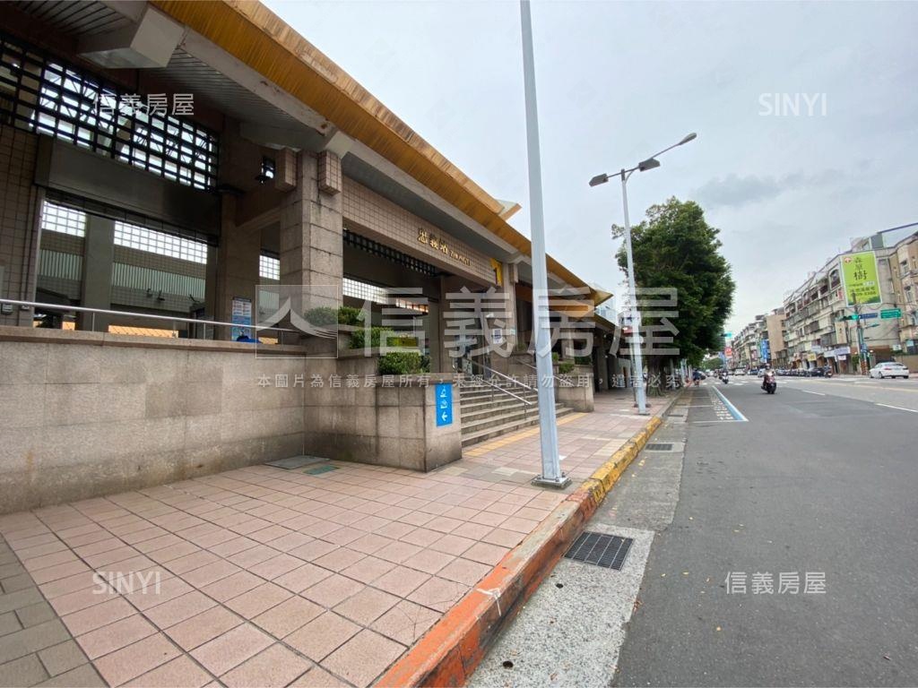中央北路四段庭院戶房屋室內格局與周邊環境