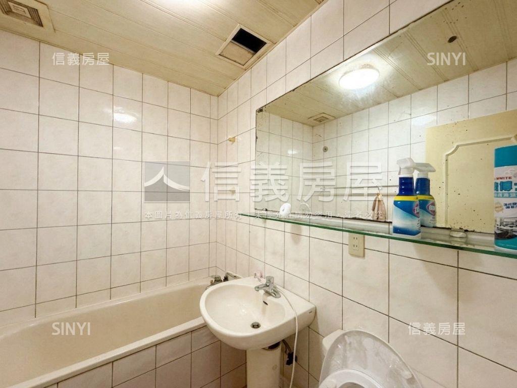 稀有一樓中和街大空間房屋室內格局與周邊環境