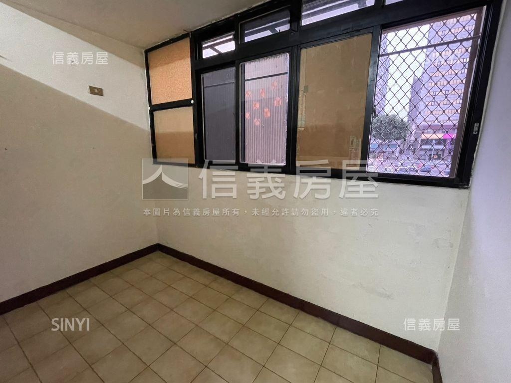 近崇德捷運二樓稀有公寓房屋室內格局與周邊環境