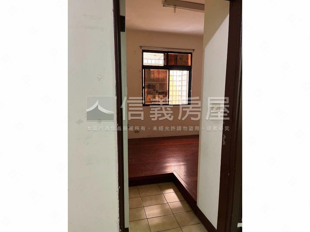 近崇德捷運二樓稀有公寓房屋室內格局與周邊環境