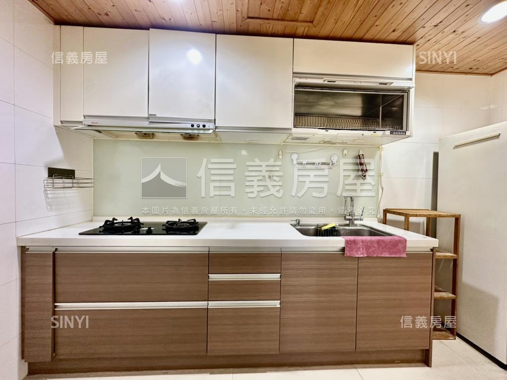 中科藍海帝國二房平車房屋室內格局與周邊環境