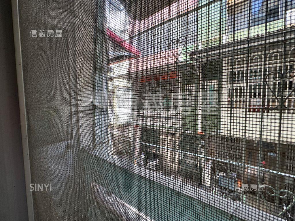 安東路透天房屋室內格局與周邊環境