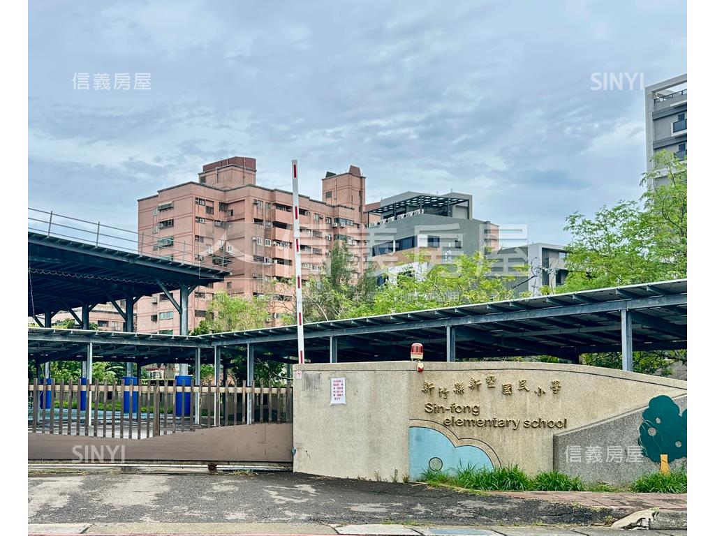 專任精美裝潢三房平車房屋室內格局與周邊環境