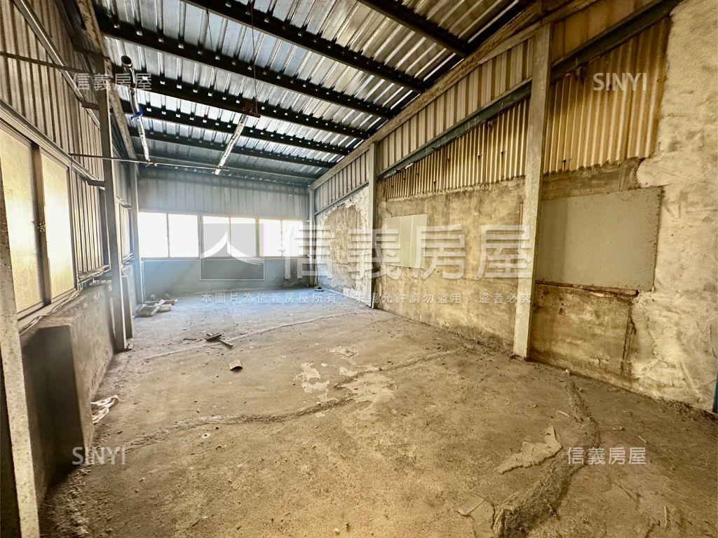 前鎮正街邊間透天房屋室內格局與周邊環境