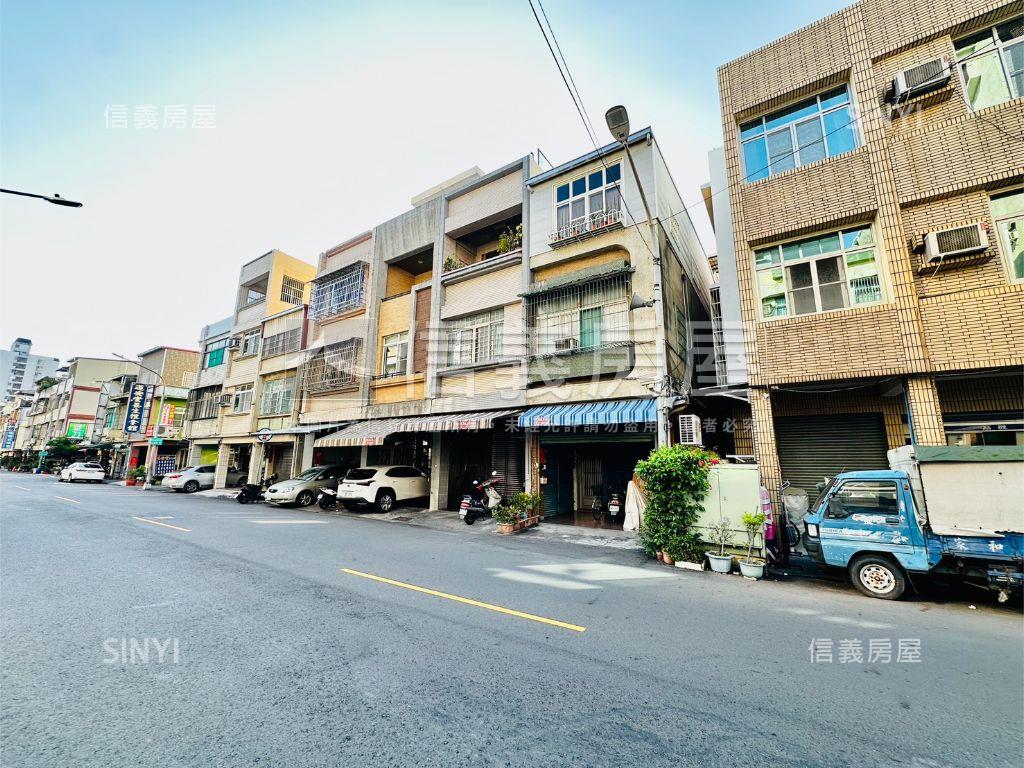前鎮正街邊間透天房屋室內格局與周邊環境