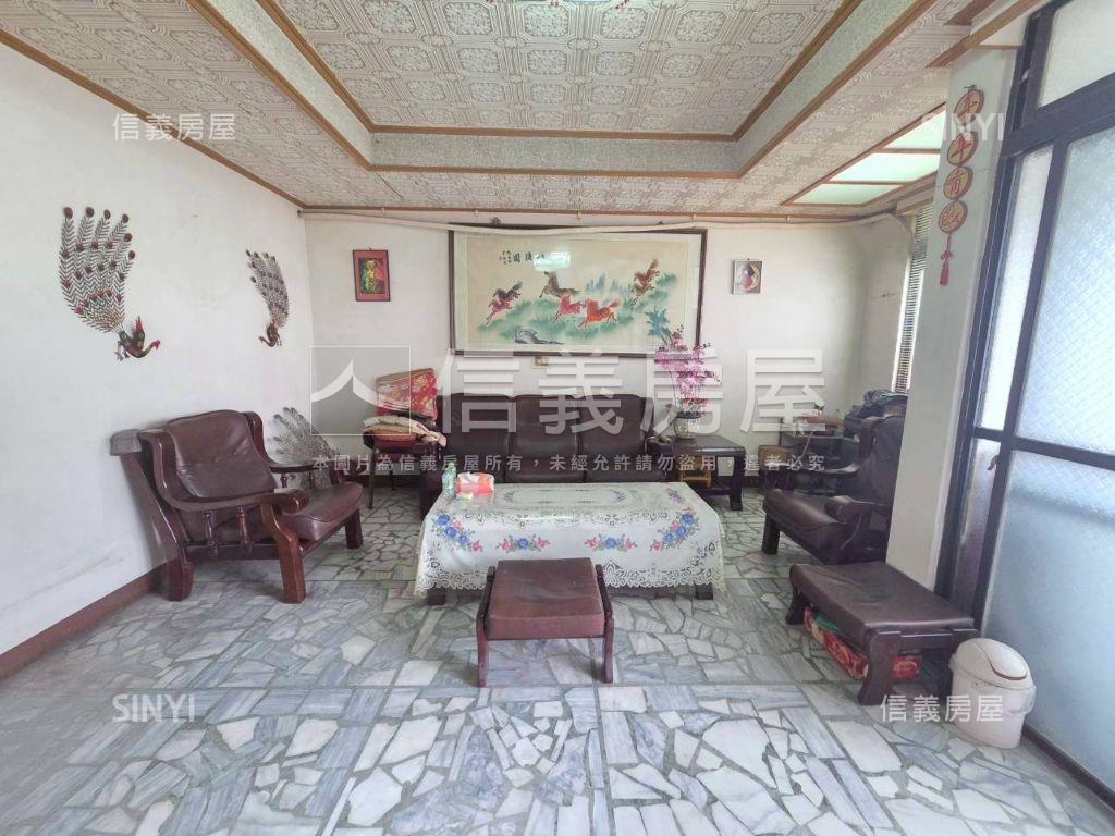 近捷運通風方正機能美寓房屋室內格局與周邊環境