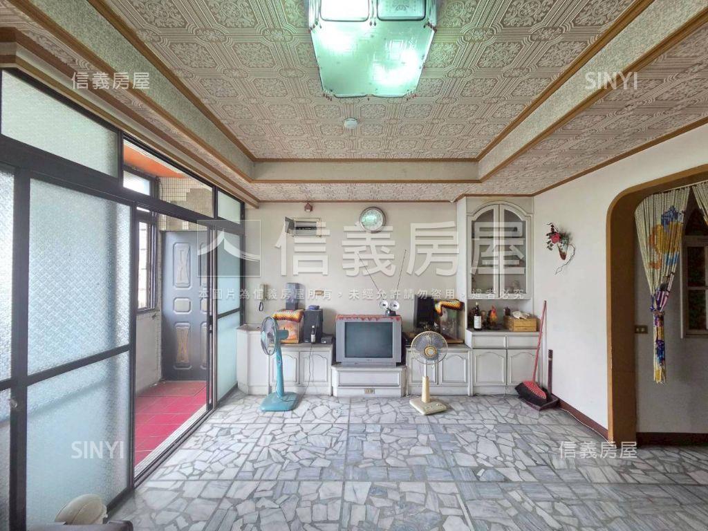 近捷運通風方正機能美寓房屋室內格局與周邊環境