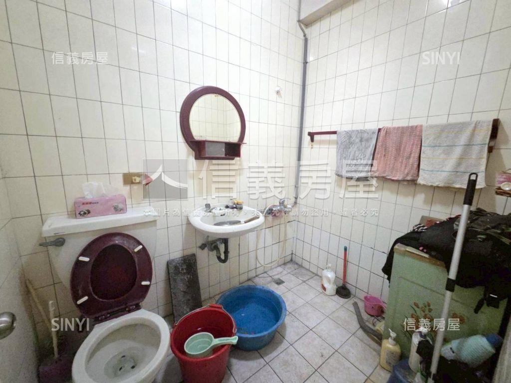 近捷運通風方正機能美寓房屋室內格局與周邊環境