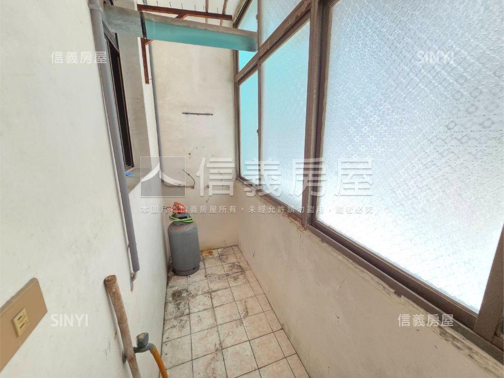 近捷運通風方正機能美寓房屋室內格局與周邊環境