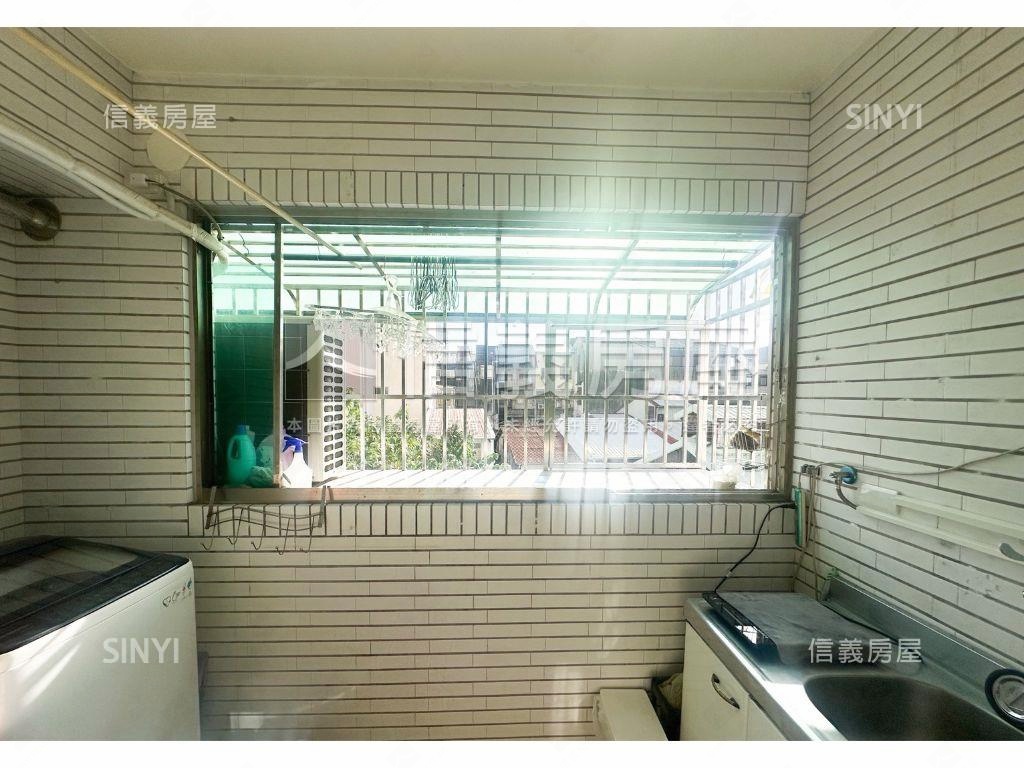 教育大學採光陽台套房房屋室內格局與周邊環境