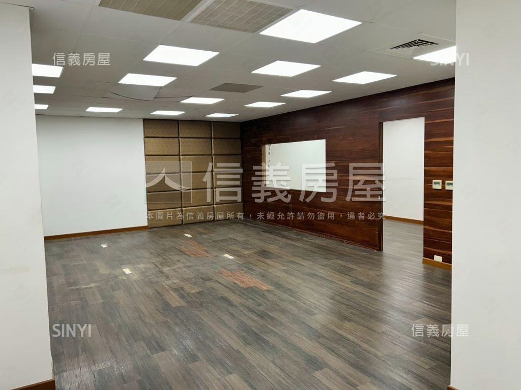 大坪林大空間廠辦房屋室內格局與周邊環境