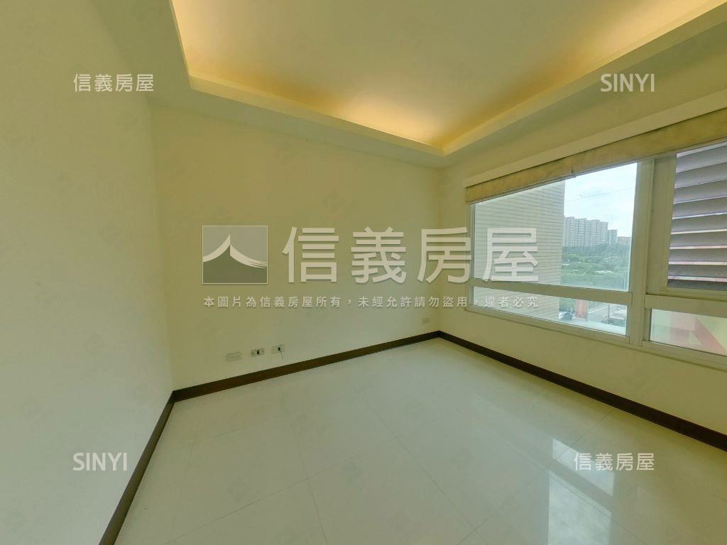 寶山街燙金收租電梯店面房屋室內格局與周邊環境
