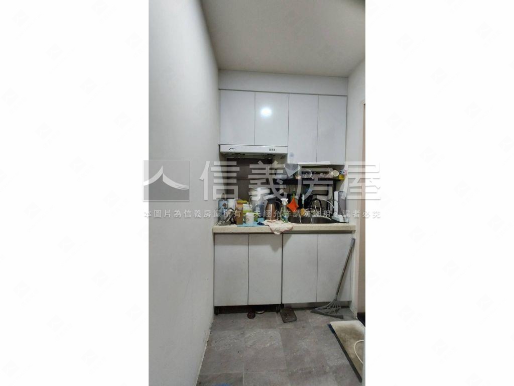 雙捷運置產首選房屋室內格局與周邊環境