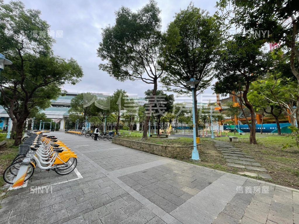 雙捷運置產首選房屋室內格局與周邊環境