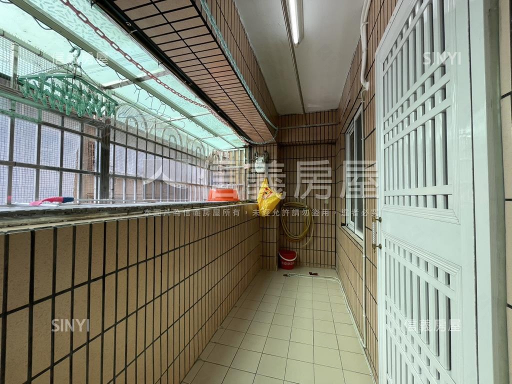 景秀溫馨四房美屋房屋室內格局與周邊環境