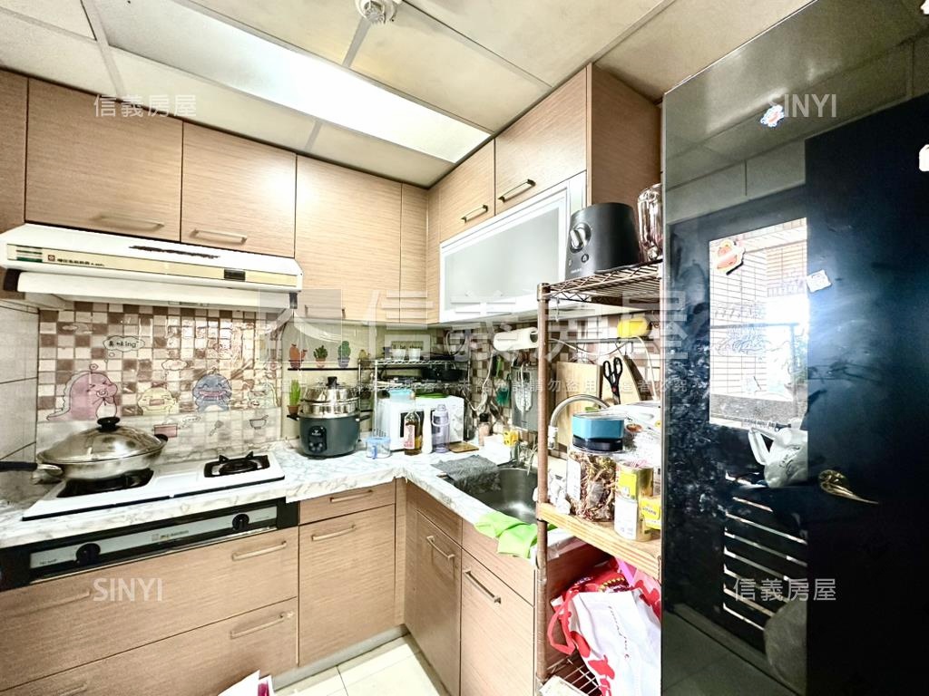 近未來Ｇ０４歐苑三房車位房屋室內格局與周邊環境