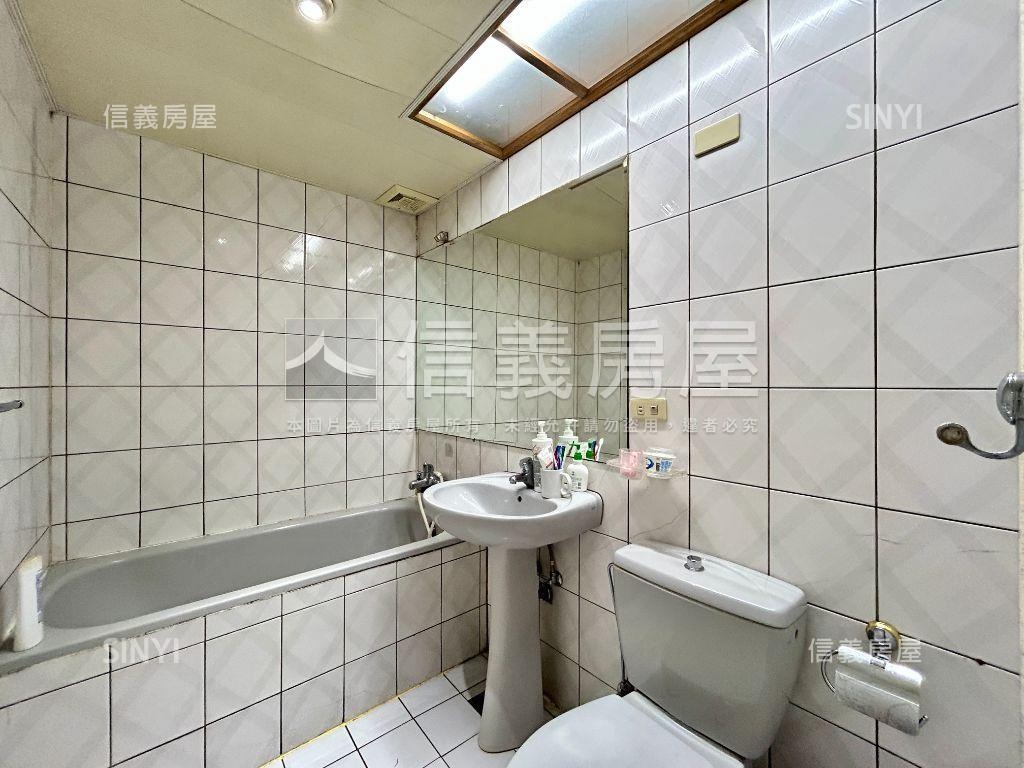 ★仁愛龍邸山水庭院房屋室內格局與周邊環境