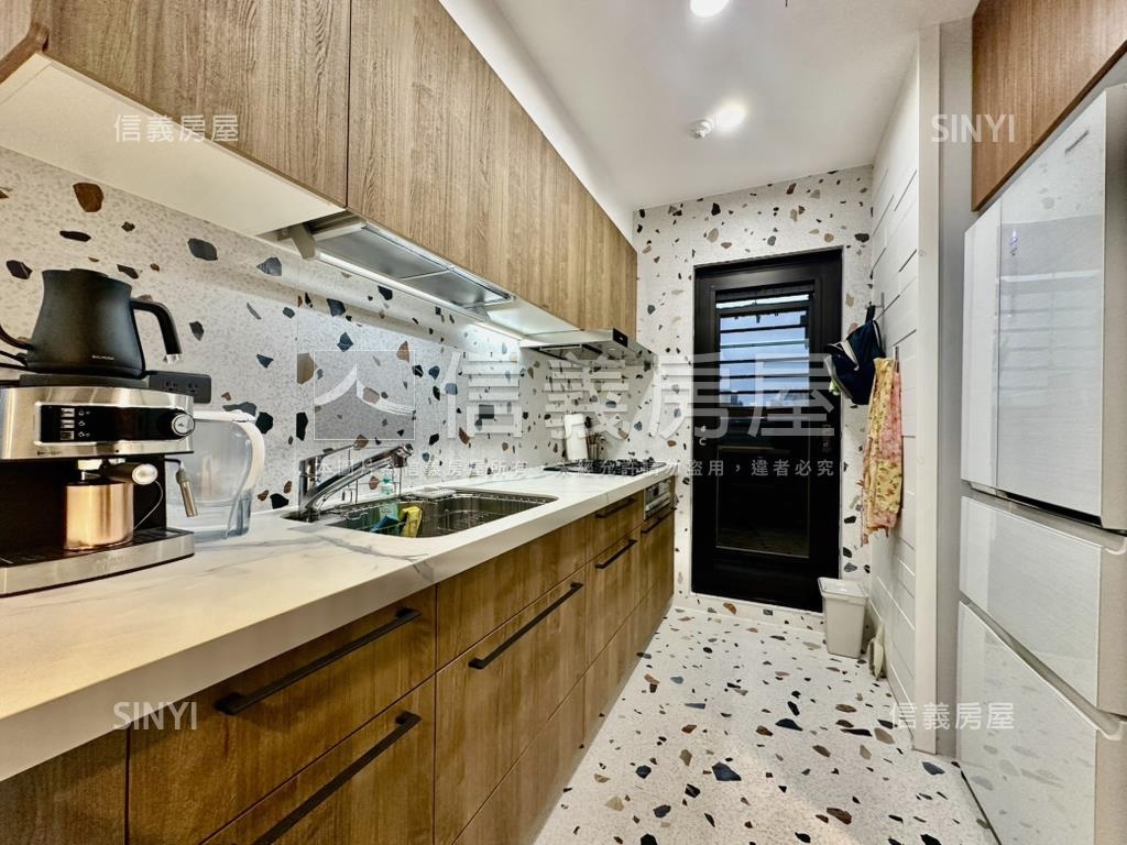 阿曼學學優質美妝兩房房屋室內格局與周邊環境